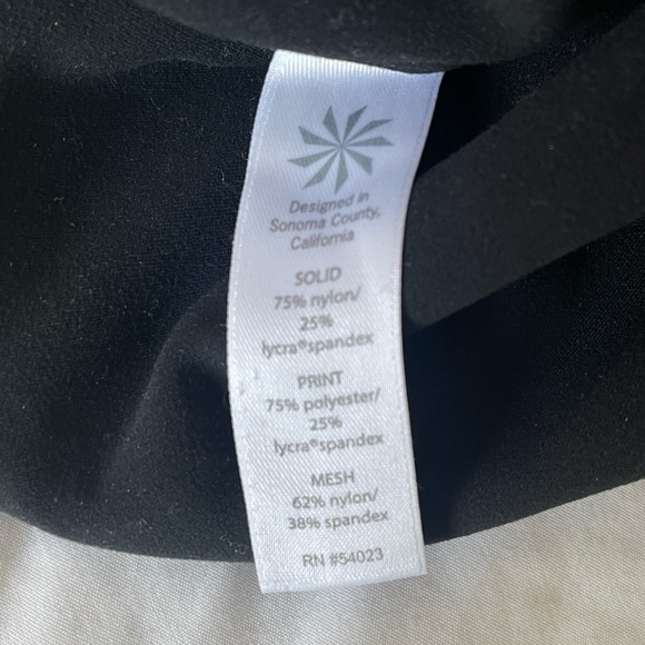 Athleta Blossom Intuition 7/8 Leggings S Black Floral Print - Picture 7 of 9